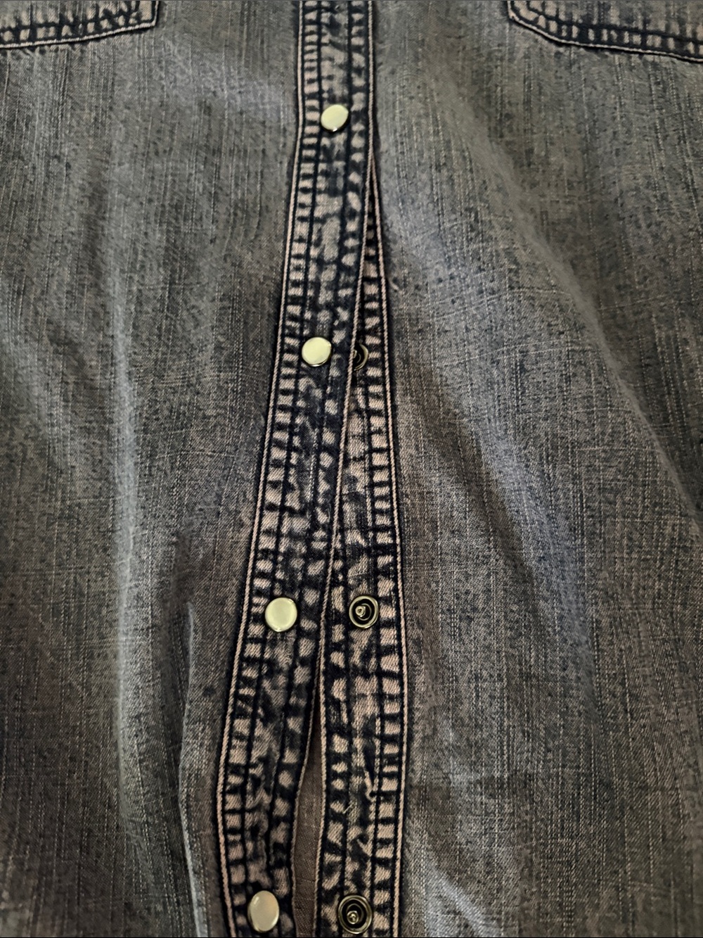 We The Free NWT❗️The Short of It denim shirt with orchid trim - Picture 6 of 9